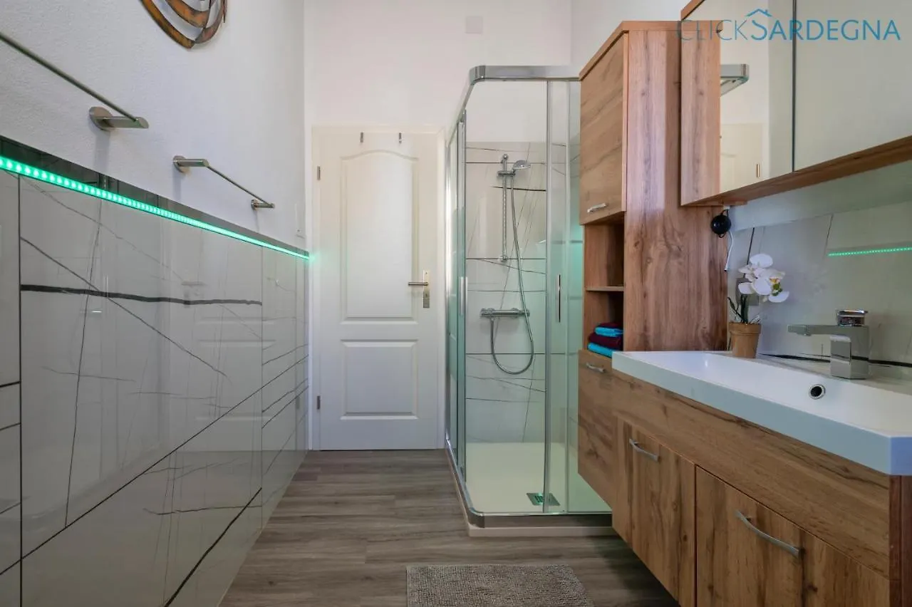 Апартаменты Tudor Flat Sea View With Wifi Unlimited, Next To The Sea Альгеро