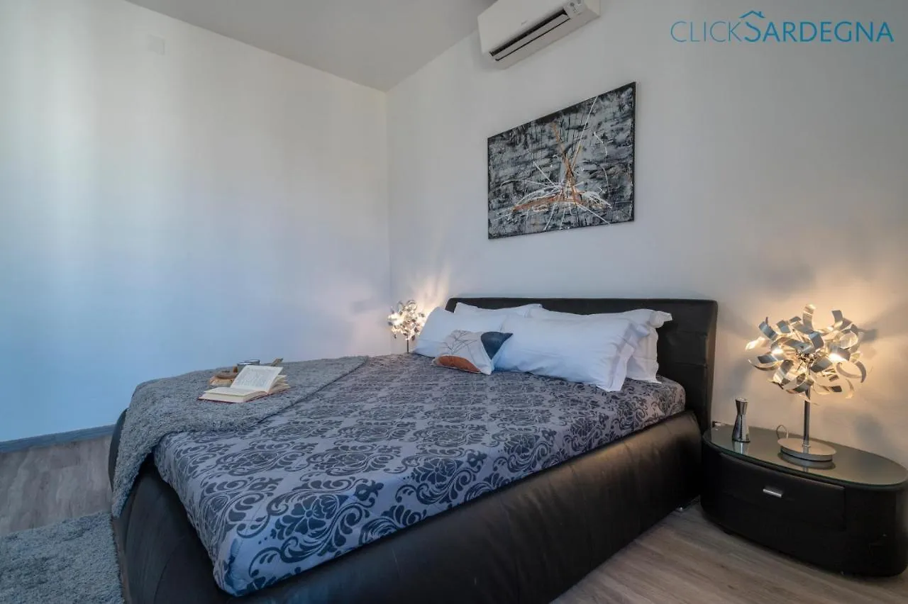 Alghero con vista mare piano centro per 6 persone posto auto