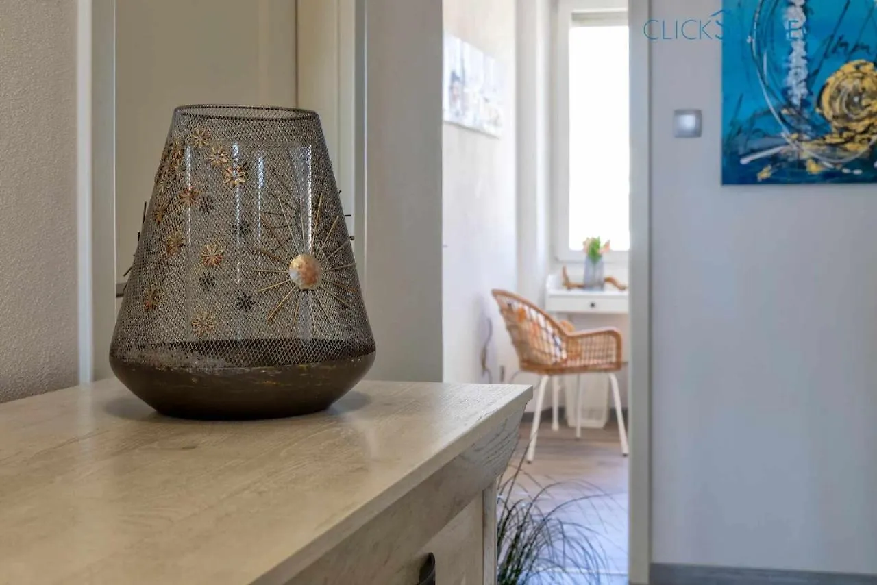 Апартаменты Tudor Flat Sea View With Wifi Unlimited, Next To The Sea Альгеро